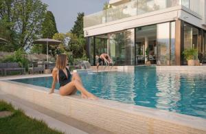 Bazén v ubytovaní Hotel Vinci alebo v jeho blízkosti