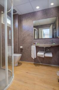 Kúpeľňa v ubytovaní HOTEL JAUME D'URGELL