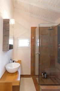 Fotografie z fotogalerie ubytování LiLy's Garden House v destinaci Ágios Rókkos