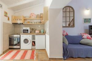 Fotografie z fotogalerie ubytování LiLy's Garden House v destinaci Ágios Rókkos