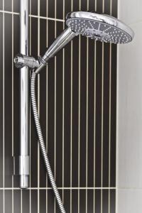 a shower head is attached to a cage at B&B Calligaris in Dobrovo