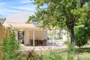 Fotografie z fotogalerie ubytování LiLy's Garden House v destinaci Ágios Rókkos