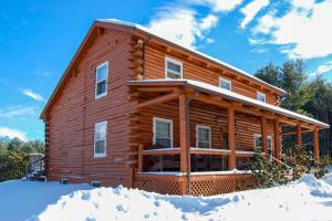 The building in which the holiday home is located