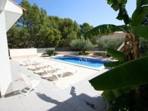 Fotografia z galérie ubytovania Villa acogedora para 10 con piscina privada, cerca de calas, en Las Tres Calas, L'Ametlla de Mar - HISP-217-23 v destinácii L'Ametlla de Mar