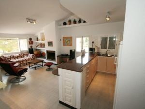 Fotografia z galérie ubytovania Villa acogedora para 10 con piscina privada, cerca de calas, en Las Tres Calas, L'Ametlla de Mar - HISP-217-23 v destinácii L'Ametlla de Mar