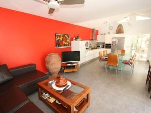 Fotografia z galérie ubytovania Villa acogedora para 10 con piscina privada, cerca de calas, en Las Tres Calas, L'Ametlla de Mar - HISP-217-23 v destinácii L'Ametlla de Mar