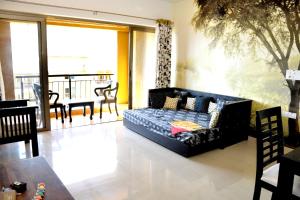 Fotografie z fotogalerie ubytování 2BHK Lake View Apartment v destinaci Lavasa