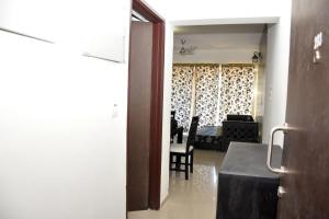 Fotografie z fotogalerie ubytování 2BHK Lake View Apartment v destinaci Lavasa