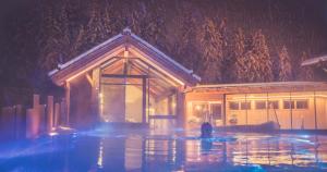 The swimming pool at or close to Hotel Annelies
