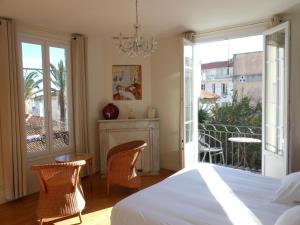 Gallery image of Hotel Villa Les Cygnes in Nice