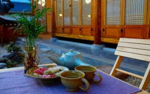 Gallery image of Full of Love Guesthouse in Jeonju