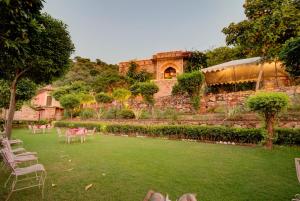 Fort Dadhikar, Alwar外面的花园