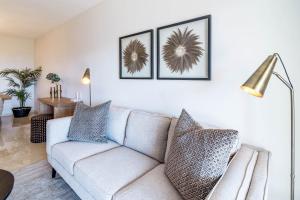Część wypoczynkowa w obiekcie MA7B-Stunning holiday home top location