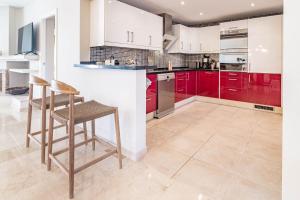 Kuchnia lub aneks kuchenny w obiekcie MA7B-Stunning holiday home top location