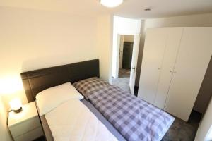 Postel nebo postele na pokoji v ubytování Haus-Heideblick
