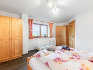 Łóżko lub łóżka w pokoju w obiekcie Apartment Prieslern-1 by Interhome