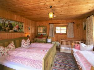 Zdjęcie z galerii obiektu Chalet Chalet Antritt by Interhome w mieście Schmirn +29 zdjęć