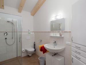 Kúpeľňa v ubytovaní Apartment Steinernes Meer by Interhome