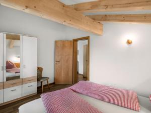 Posteľ alebo postele v izbe v ubytovaní Apartment Steinernes Meer by Interhome