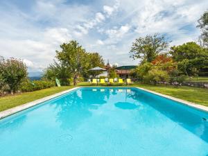 Swimmingpoolen hos eller tæt på Holiday Home De Ferreira by Interhome