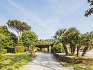 A garden outside Holiday Home Costacce by Interhome