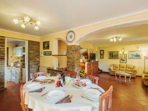 Posedenie v ubytovaní Holiday Home Costacce by Interhome