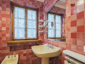 A bathroom at Holiday Home Costacce by Interhome