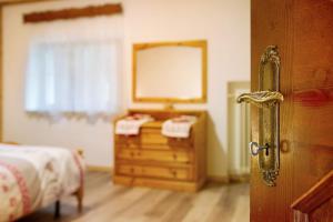 A bed or beds in a room at Casa de Lorenzo