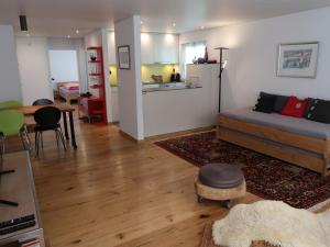 Kuchyň nebo kuchyňský kout v ubytování Apartment Rustica by Interhome