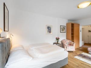 Ένα ή περισσότερα κρεβάτια σε δωμάτιο στο Apartment Claudia Top 7 by Interhome