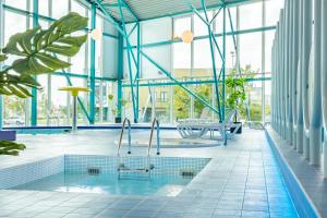 Asa Spa Hotel内部或周边的泳池
