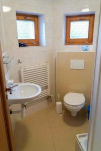 Kúpeľňa v ubytovaní Apartment Rieger 2 by Interhome