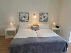 A bed or beds in a room at Hotel La Mota by Punta25 Hotels Group