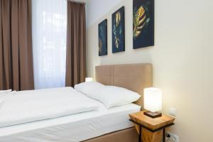 Ліжко або ліжка в номері Vienna Stay Apartments Pezzl 1170