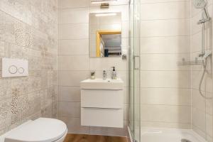 Ένα μπάνιο στο Apartamenty 58 +41 φωτογραφίες
