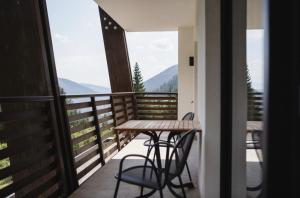 Nespecifikovaný výhled na hory nebo výhled na hory při pohledu z hotelu