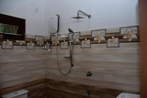 Koupelna v ubytování Sholay Villa