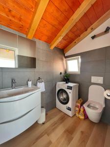 Kúpeľňa v ubytovaní Villa LONGO