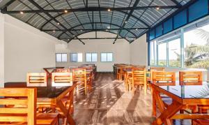 Restaurace v ubytování Treebo Pushpak Service Apartment