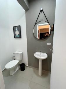 Fotografie z fotogalerie ubytování Acomodações Tio Will v destinaci Guarujá