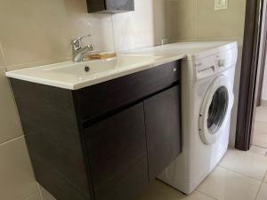 Ảnh trong thư viện ảnh của Plum Tree apartment with panoramic views ở Georgioupolis
