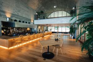 Colorit GOTO ISLANDS餐厅或其他用餐的地方