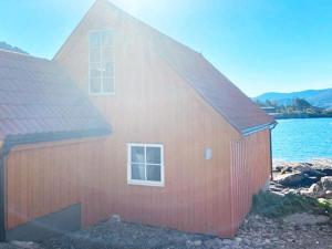 Billede fra billedgalleriet på 4 person holiday home in MÅLØY-By Traum i Måløy