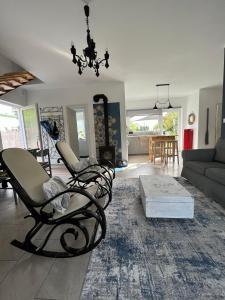 Verandás Vendégház 8174 Balatonkenese, 18 Balatoni út kép - 2