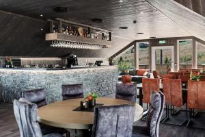 Restaurace v ubytování Flott fritidsleilighet i Bualie på Golsfjellet