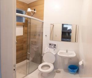 Um banheiro em Hostel Diniz