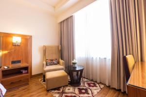 Posezení v ubytování Clarks Inn Express Ludhiana