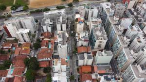 Uma visão geral de Vitória ou uma vista da cidade tirada do hostel