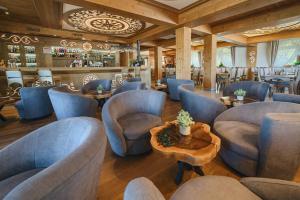 Posedenie v ubytovaní Hotel Górski