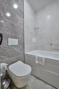 Ванная комната в Continental Hotel Samarkand